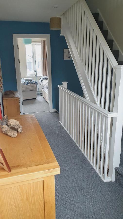 Beach Break Aberavon Holiday Home By The Sea Port Talbot Bagian luar foto